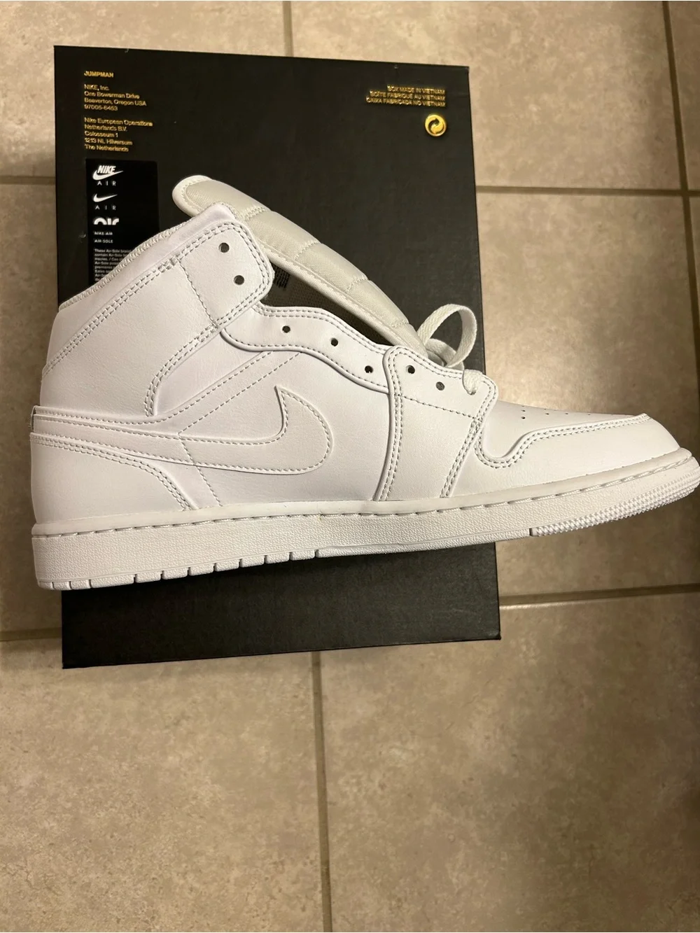Jordan all white